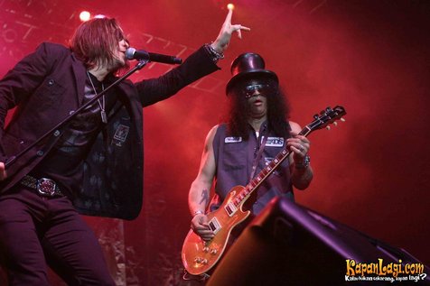 Slash dan Myles Kennedy, rekan rock n roll ©KapanLagi.com®