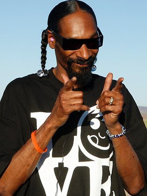 Akankah Snoop Dogg Menerima Endorse Dari Daniel?