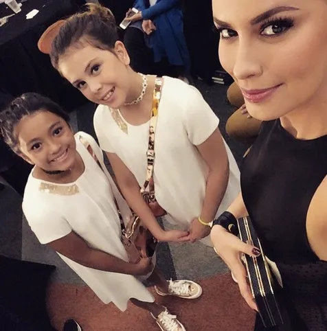 Manuella dan Allea kompakan baju ©instagram/sophia_latjuba88
