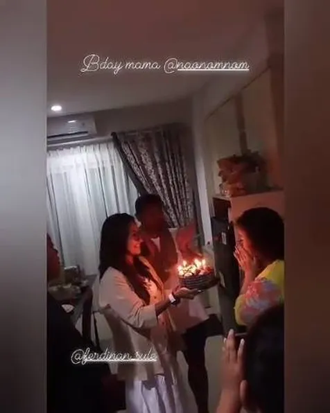 Mama Naomi Zaskia Terharu
