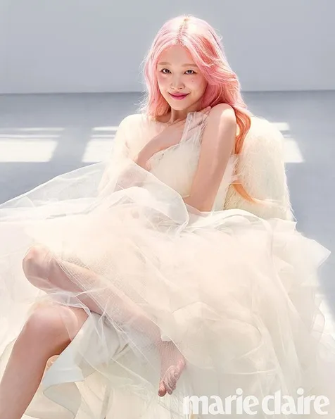 Cantik dengan Rambut Pink!