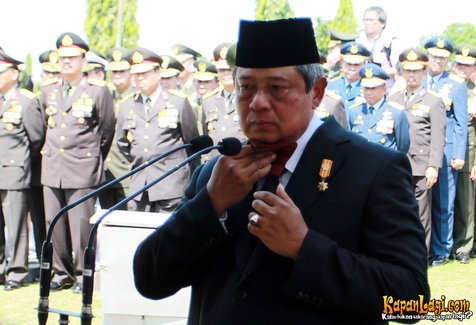 Susilo Bambang Yudhoyono Senang Lagunya Dinyanyikan/@Foto: KapanLagi.com®