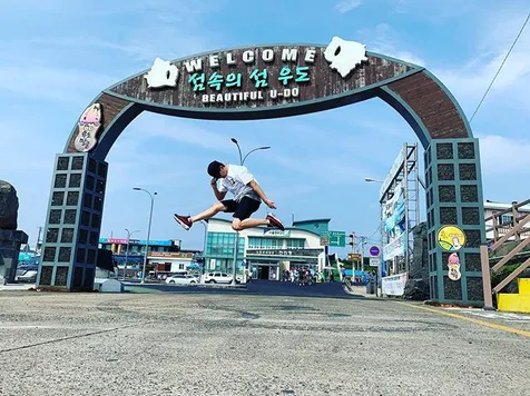 Instagram Taecyeon