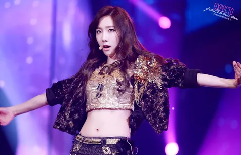 Perut Taeyeon SNSD Ternyata Buncit!
