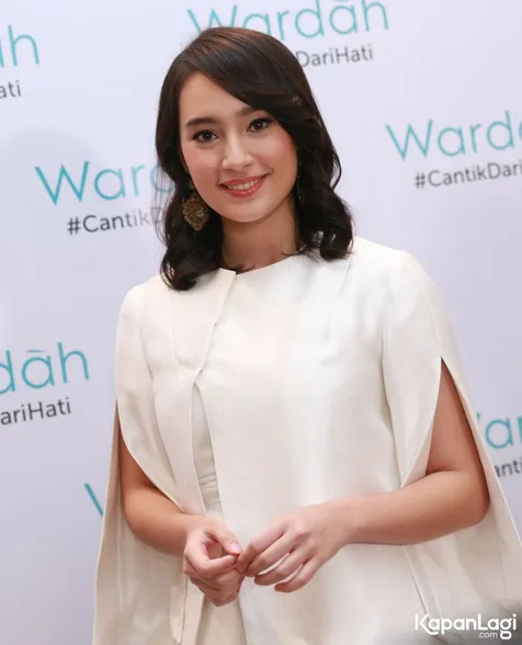 Meski berpengalaman menyanyi di film barunya, Tatjana Saphira tak mau aji mumpung dan pilih fokus akting saja © KapanLagi.com®/Agus Apriyanto