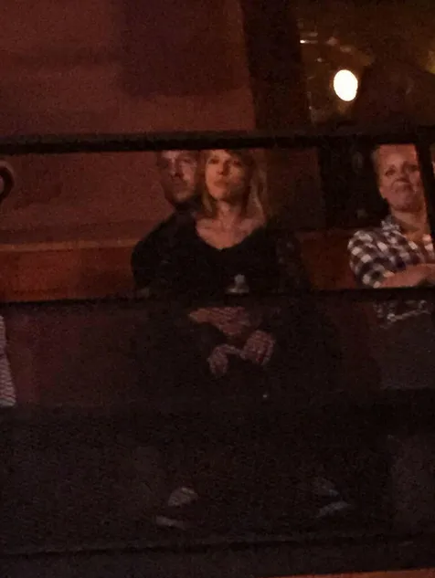Taylor Swift dan Calvin Harris ketahuan berpelukan © Twitter