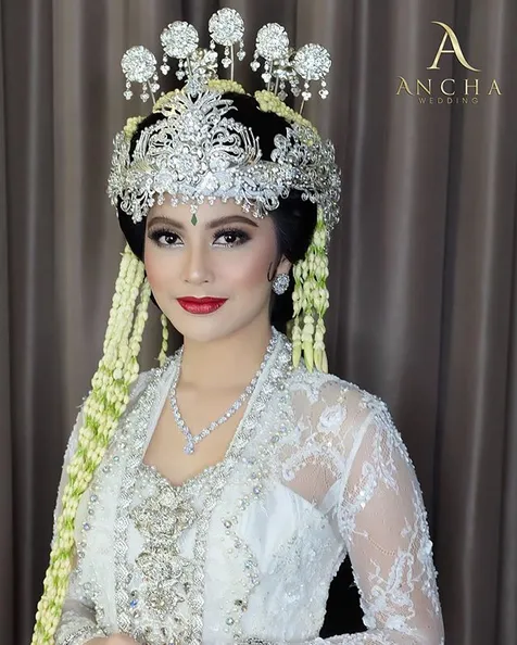 Lamaran Diterima oleh Anak