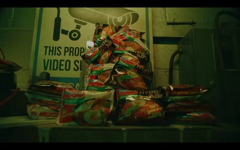 Gambar dari Trending Di Youtube, Rich Brian Bikin Indomie Di MV Terbarunya Lho! » trending di youtube rich brian bikin indomie di mv terbarunya lho 3 trending di youtube rich brian bikin indomie di mv terbarunya lho 3 » Trending Di Youtube, Rich Brian Bikin Indomie Di MV Terbarunya Lho!