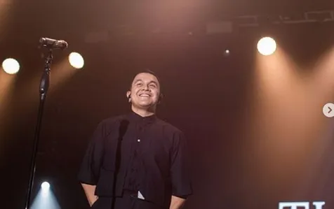 Tulus - 'Adu Rayu'