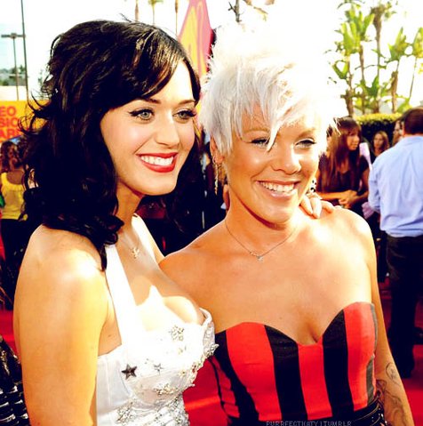 Katy Perry & Pink. ©Tumblr