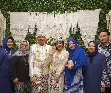 Akad Nikah Serba Putih