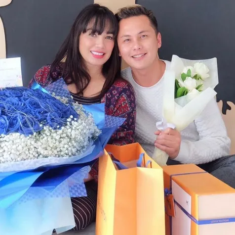 Romantis! Ussy dan Andhika saling beri kado di hari ulang tahun pernikahan. /©instagram.com/andhiiikapratama