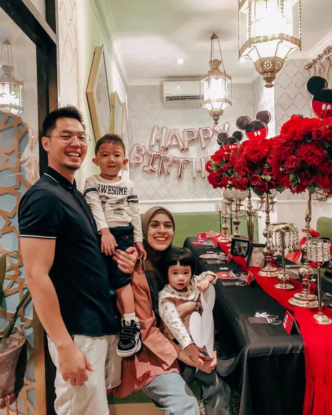 Kado Untuk Nycta Gina