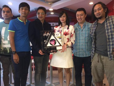 Ungu dapatkan penghargaan Platinum Album ©KapanLagi.com/Nuzulur Rakhmah