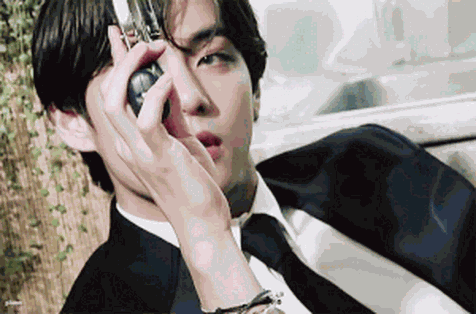 V Ganteng Banget