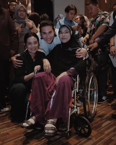 Lala Timothy & ibunda Deibby Bastian