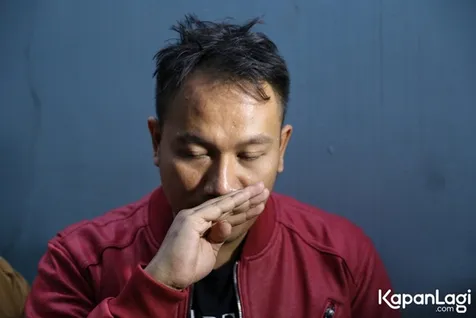 Vicky Menangisi Angel Lelga