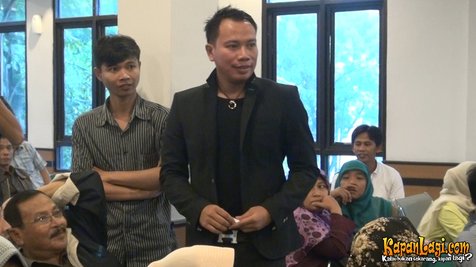 Vicky Prasetyo siap untuk bermusik. ©KapanLagi.com®