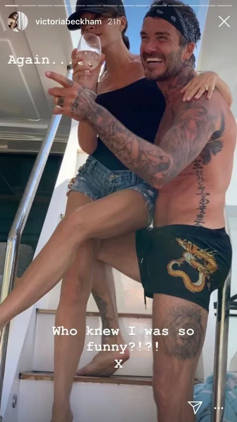 Duduk di Pangkuan David Beckham