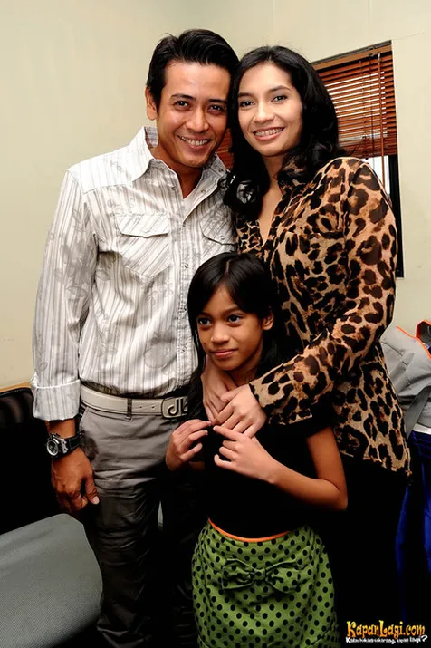 Vira Yuniar & Teuku Ryan