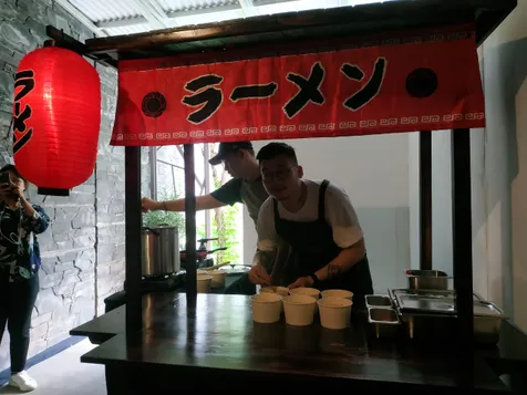 Gambar dari Talkshow 'Saat Ragu Jadi Bukti', Chef Wiliam Gazali Pamerkan Ramen » whatsapp image 2019 05 02 at 12 34 51 pm whatsapp image 2019 05 02 at 12 34 51 pm » Talkshow 'Saat Ragu Jadi Bukti', Chef Wiliam Gazali Pamerkan Ramen