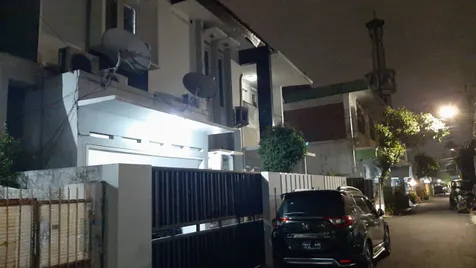 Suami Nunung Mulai Jarang Salat Jumat