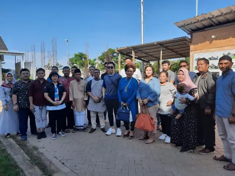 Balas Budi Otis Hahijary