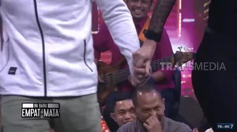 Wika Bantu Ariel Berdiri