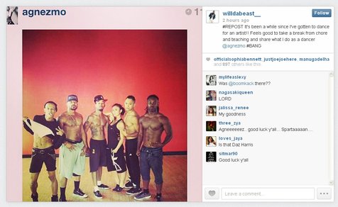 Agnes Monica beserta tim penari latarnya Foto: Instagram WilldaBeast