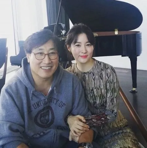 Suami Lee Young Ae