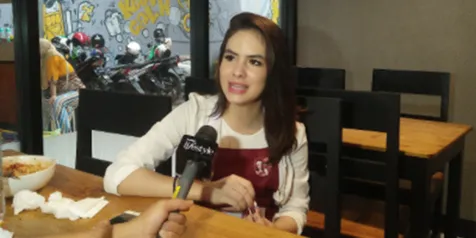 Keuntungan Jadi Artis