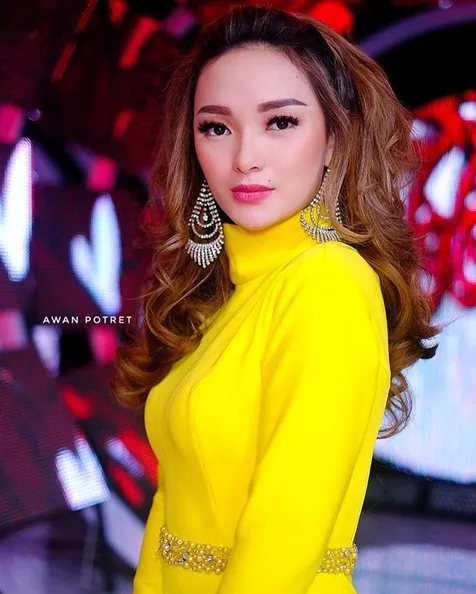 Bikin Zaskia Gotik Ngambek
