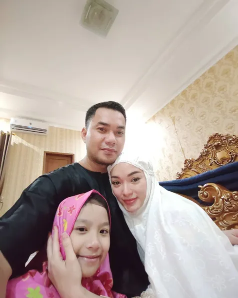 Ceritakan Tentang Putri Sambungnya, Zaskia Gotik Terharu Sampai Menitikan Air Mata