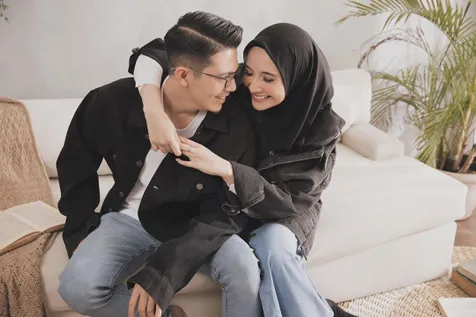 Dukungan Zaskia Sungkar untuk Irwansyah