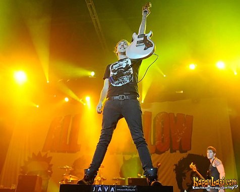 All Time Low duet di album baru @foto: Kapanlagi.com®