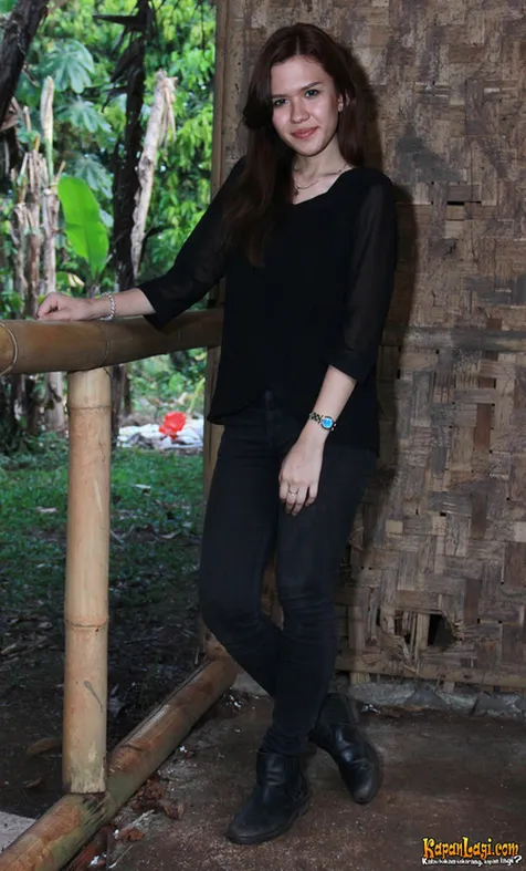 Galeri Foto Michelle Joan Foto Terbaru Foto Populer Kapanlagi Com Galeri Foto Michelle Joan Foto Terbaru Foto Populer Kapanlagi Com