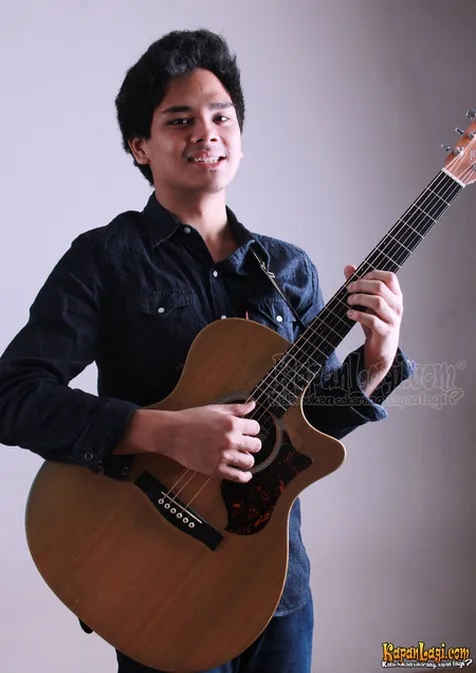 Galeri Foto Reuben The Overtunes Foto Terbaru Foto Populer Kapanlagi Com Galeri Foto Reuben The Overtunes Foto Terbaru Foto Populer Kapanlagi Com