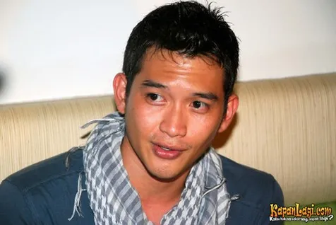 Galeri Foto Rezky Aditya Foto Terbaru Foto Populer Kapanlagi Com