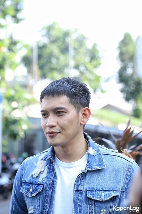 Galeri Foto Rezky Aditya, Foto Terbaru, Foto Populer 