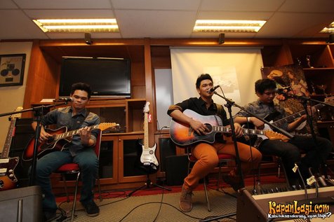 Senang, ngisi soundtrack jadi pengalaman perdana The Overtunes ©KapanLagi.com