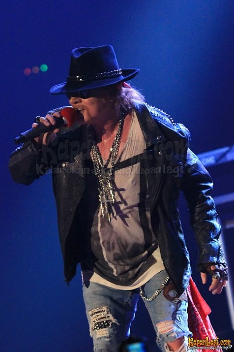 Meski Axl tak hadir, benarkah lagu yang diciptakan Slash dibuat untuk GNR? © KapanLagi.com®