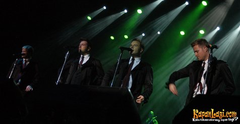 Albert Hammond sebut kalau Louis Walsh ingin membawa kembali Westlife ke industri musik! © KapanLagi.com