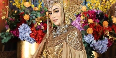 Bergaya Arab, Intip 10 Potret Resepsi Pernikahan Uyaina Arshad yang Mewah Banget