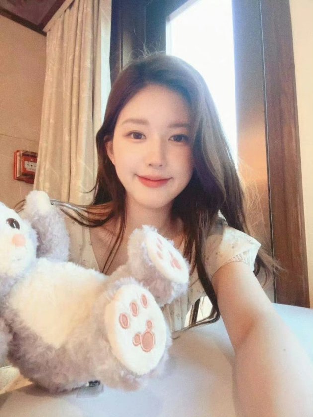 10 Most Popular Chinese Actresses on Social Media, Definition of Beauty, Success, and Fame