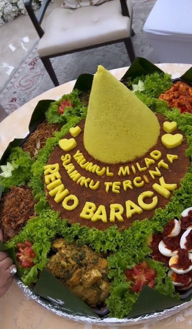 10 Details of Reino Barack's 39th Birthday Celebration, Including Religious Ceremony and Warm Laughter with Syahrini's Family