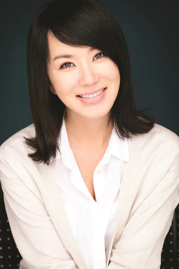 Uhm Jung Hwa