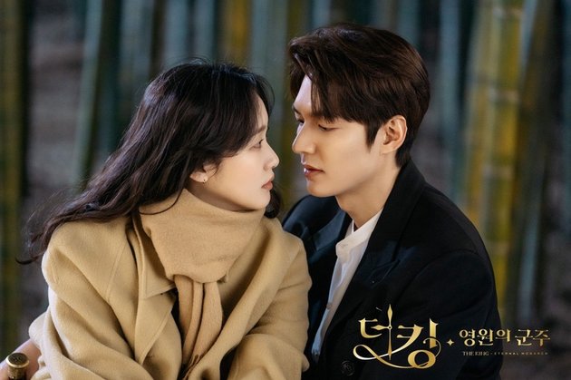 10 Most Popular Korean Dramas Among Fans Right Now, Have You Watched Them All?