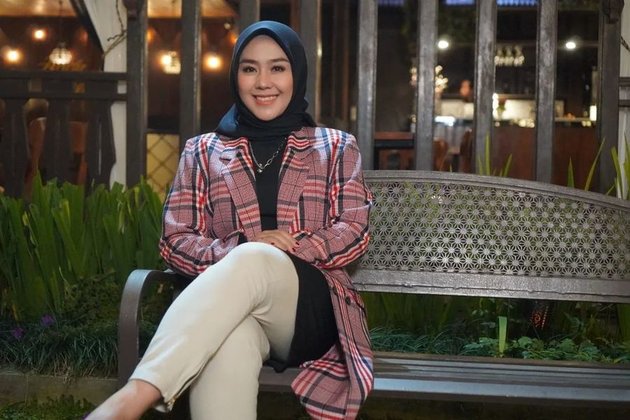 10 Facts about Gita KDI who Appeared Affectionate with Dedi Mulyadi on Stage, Single Parent - Becomes MPR Expert
