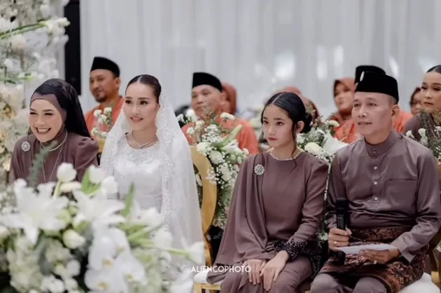 Ayu Ting Ting - Dana