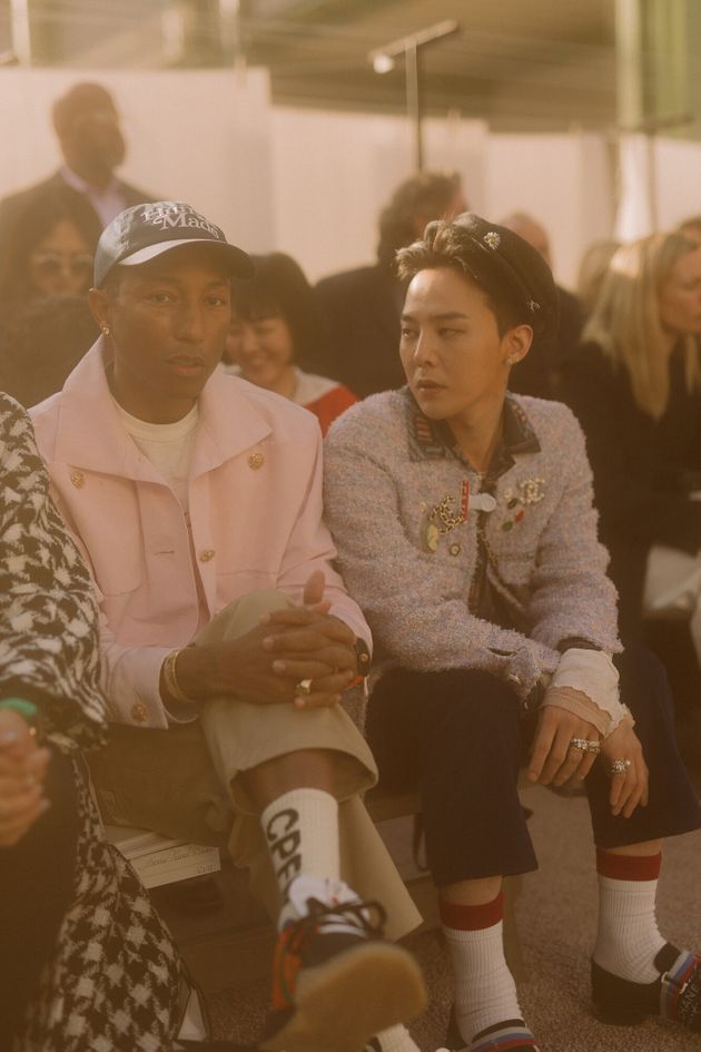 10 G-Dragon Photos at Chanel Paris Fashion Week Event, Still Handsome & Cool Despite Wearing Women's Clothes